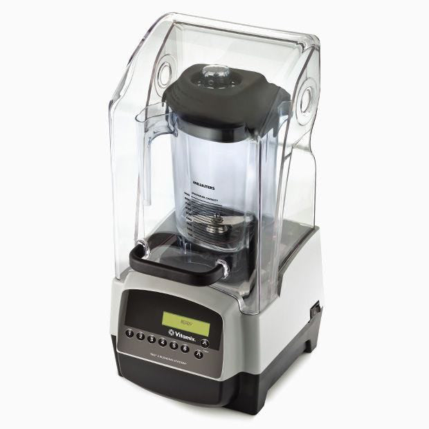 Vitamix Beverage Blender With Reduced Cover Touch &Go  Blending Station